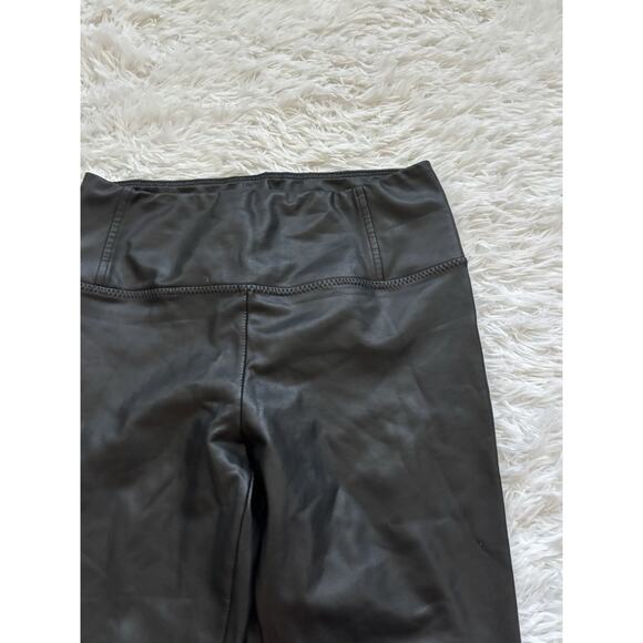 Seven for All Mankind women's sz. S black faux leather pants. Great shape - Picture 2 of 10